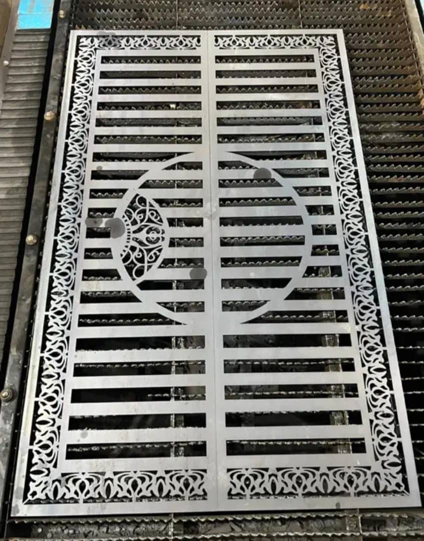 خدمات برش لیزر سی ان سی قشم سی ان سی کریمی در قشم